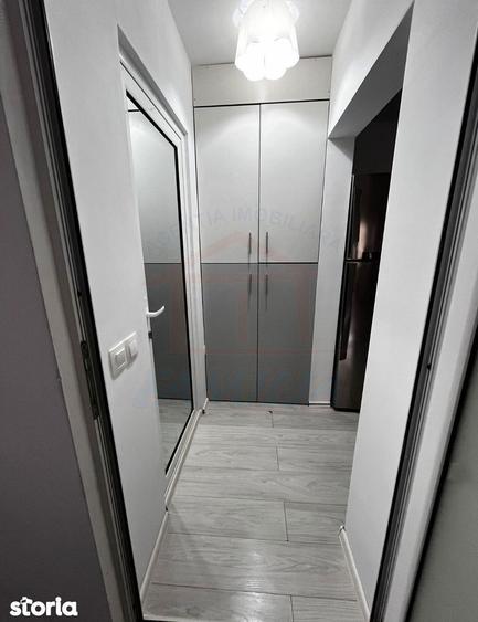 Apartament cu 2 camere în Micro 20