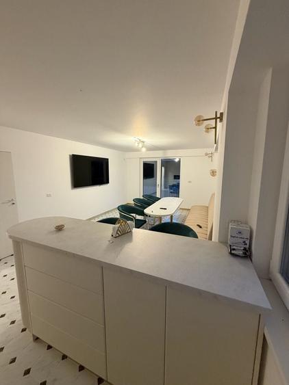 Apartament cu 2 camere decomandat în Albert