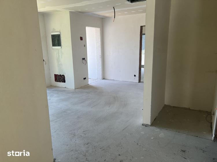 Casă cu 4 camere cu Teren 500 Mp în Baciu