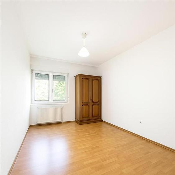RECO Apartament 3 camere, etajul 2, Oradea - 4