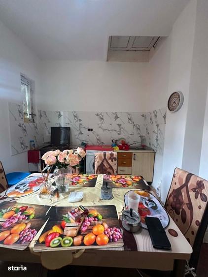 Casă cu 2 camere decomandat în Semicentral