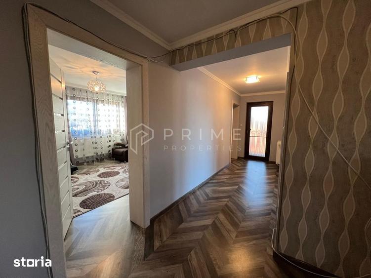 Casă cu 6 camere cu Teren 730 Mp în Remetea