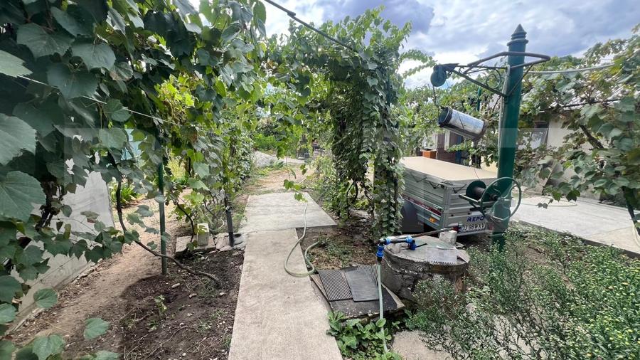 Casă individuală cu 4 camere cu Canalizare în Robăneștii de Jos