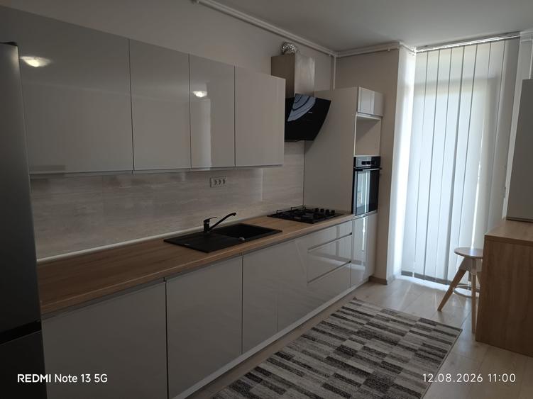 Apartament cu 2 camere decomandat în Soarelui