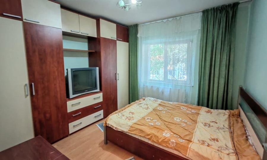 Apartament decomandat etajul 1 - 3