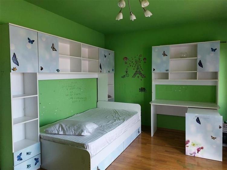 Casă individuală cu 5 camere cu Canalizare în Livada