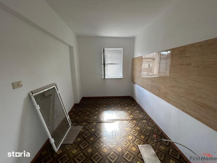 Apartament cu 2 camere de vanzare, etaj 4, zona Sud - 5