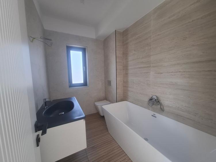 Casă individuală cu 4 camere cu Canalizare în Bragadiru