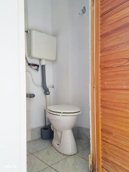 Spațiu comercial, de 18 mp, în Moșilor
