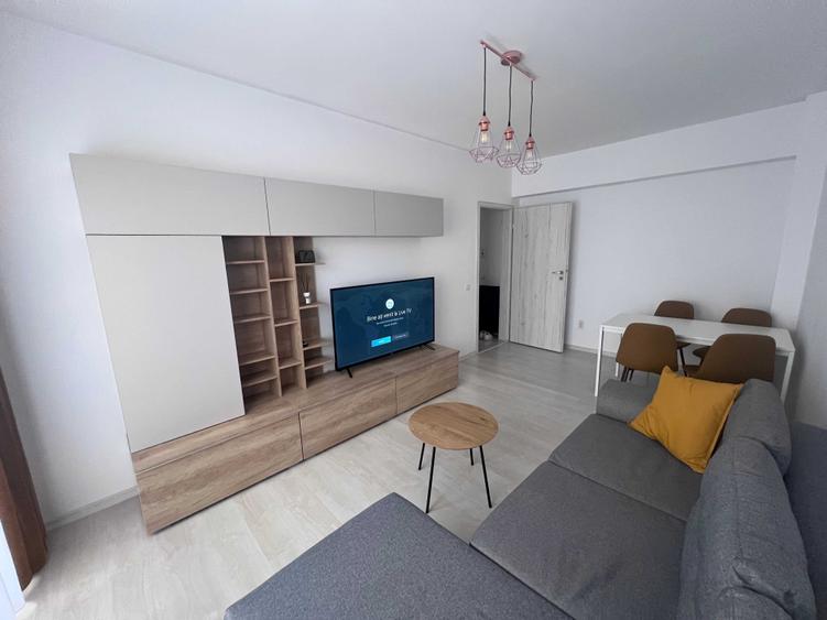 Apartament cu 2 camere decomandat în Central