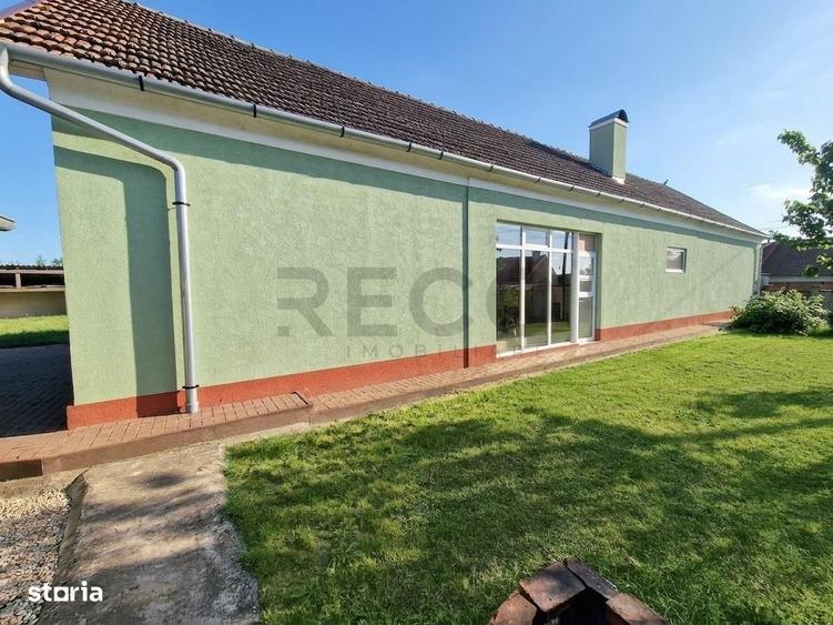 Casă cu 4 camere cu Teren 2700 Mp în Girișu de Criș