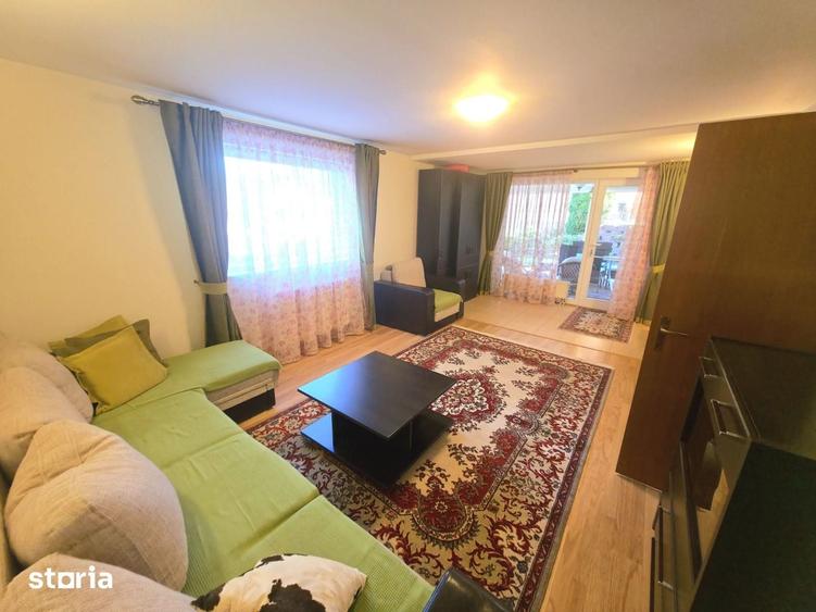 Casă cu 7 camere cu Teren 920 Mp în Livezeni