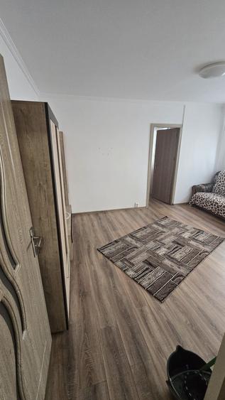 Apartament cu 2 camere semidecomandat în Găvana