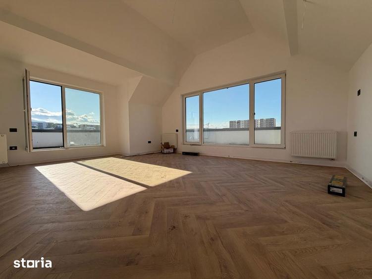 Apartament cu 4 camere în Tractorul