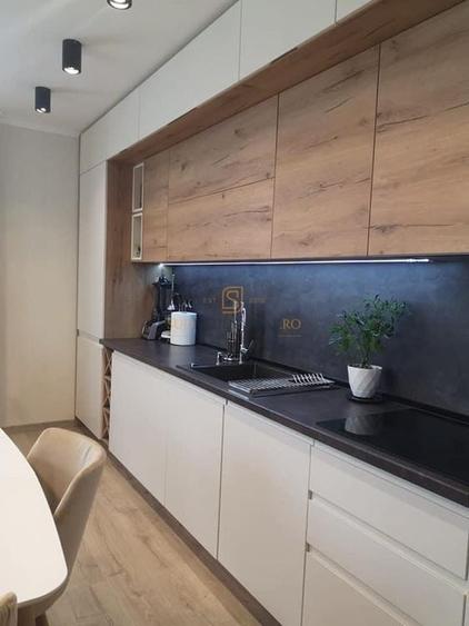 Apartament cu 3 camere decomandat în Eroii Revoluției