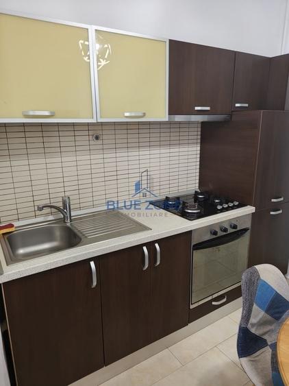 Apartament cu 2 camere decomandat, mobilat în Vitan