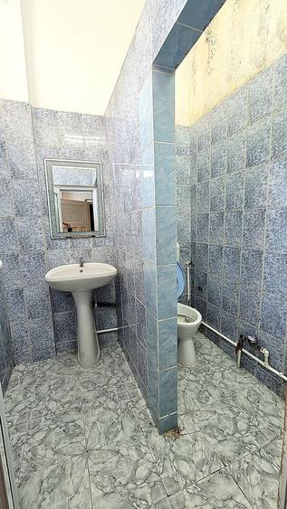Spațiu comercial, de 75.5 mp, în Central