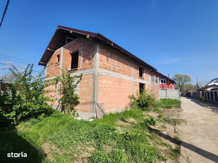 Casă cu 4 camere cu Teren 380 Mp în Central