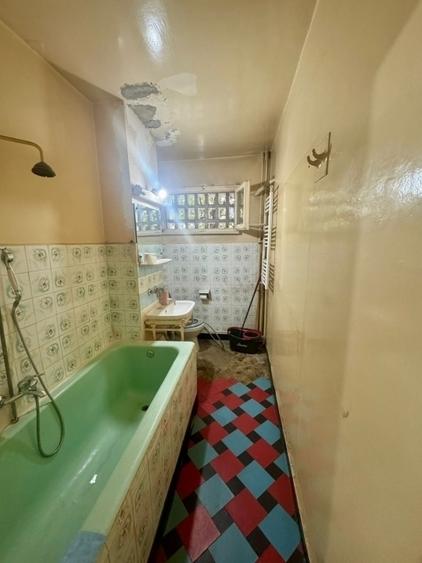 Apartament cu 2 camere semidecomandat în Podu Roș