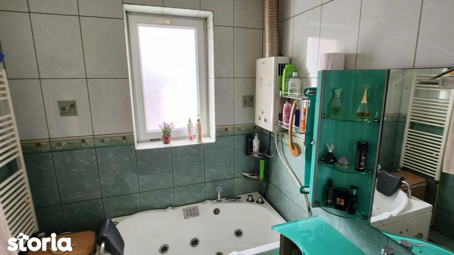 Casă cu 4 camere cu Teren 360 Mp în CET