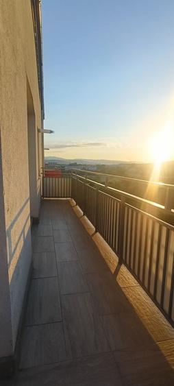 Inchiriez apartament 3 camere, 70 mp + Terasa 20 mp,Zona BMW, Floresti - 5