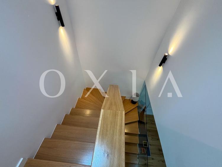 Duplex cu 4 camere cu Canalizare în Moșnița Nouă