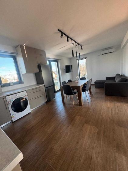 Casă cu 2 camere cu Teren 500 Mp în Central