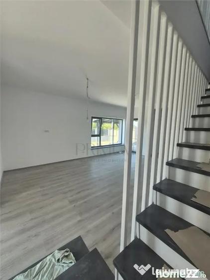 Casă cu 3 camere cu Teren 350 Mp în Moșnița Nouă