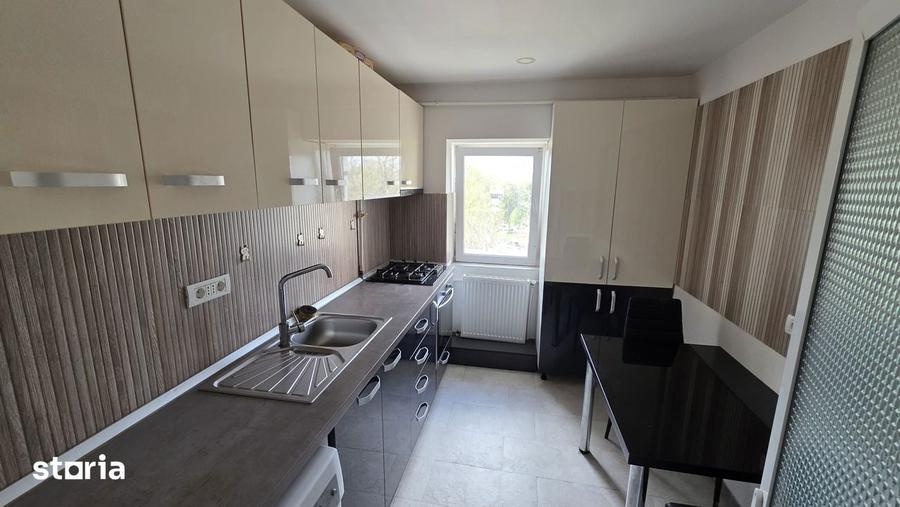 Inchiriez ap cu 2 camere zona Parc Central - 7