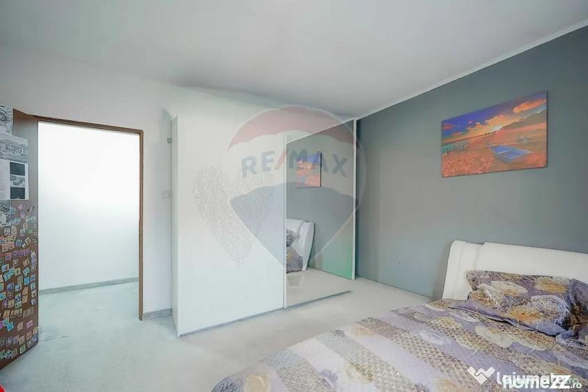 Apartament cu 3 camere decomandat în Spitalul Județean