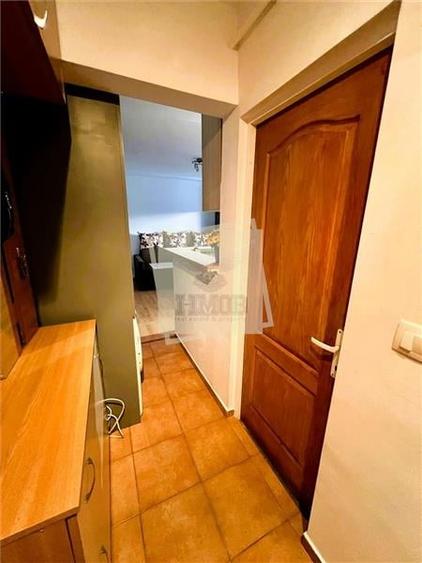 Apartament cu 3 camere nedecomandat, mobilat în Mihai Viteazul