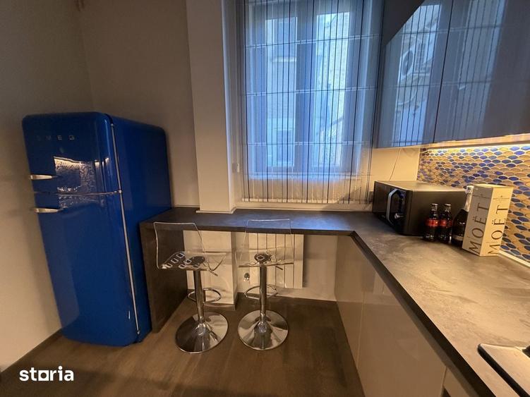 Apartament cu 3 camere în Victoriei