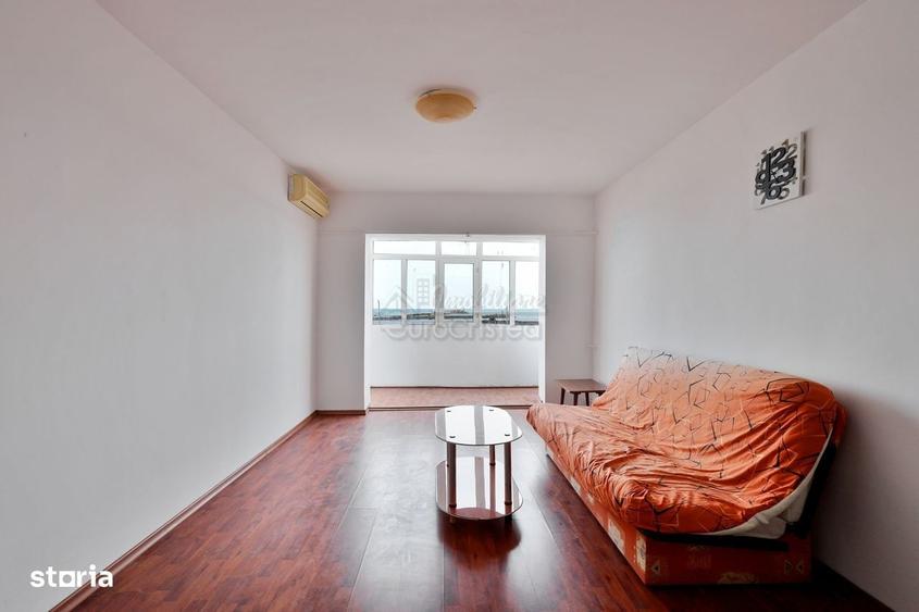 Apartament cu 2 camere decomandat în Est