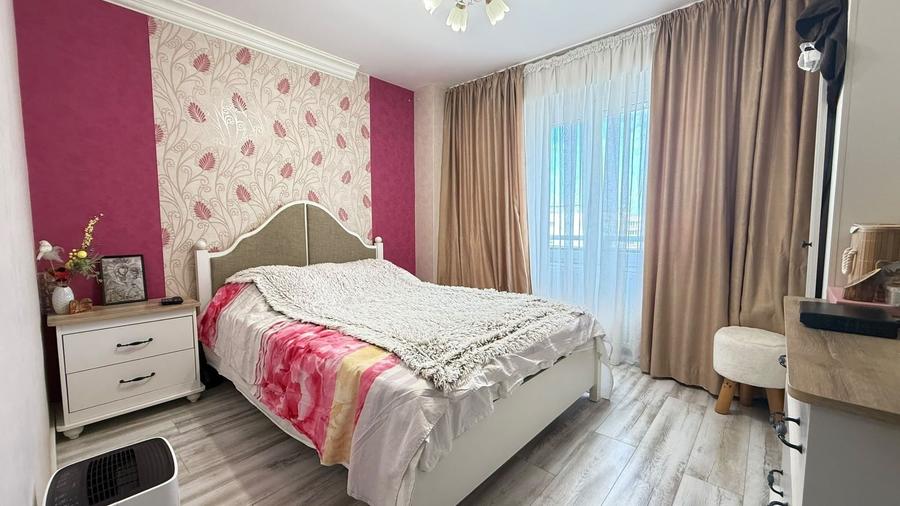 Apartament cu 3 camere decomandat, mobilat în Nerva Traian