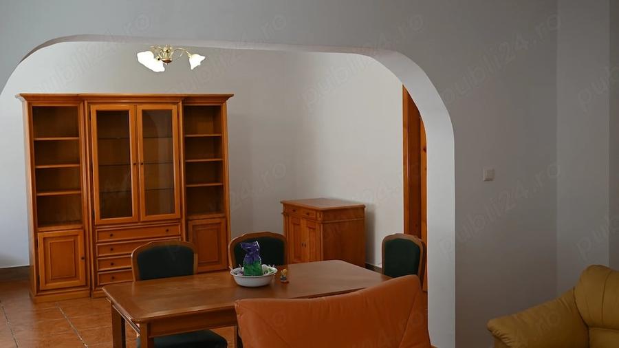 Casă cu 5 camere cu Teren 500 Mp în Central