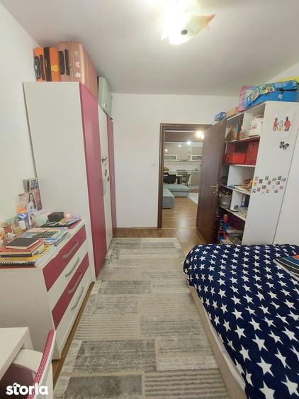 Apartament cu 3 camere în Nufărul