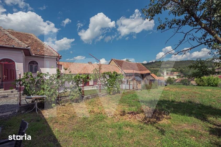Casă cu 4 camere cu Teren 1132 Mp în Loamneș
