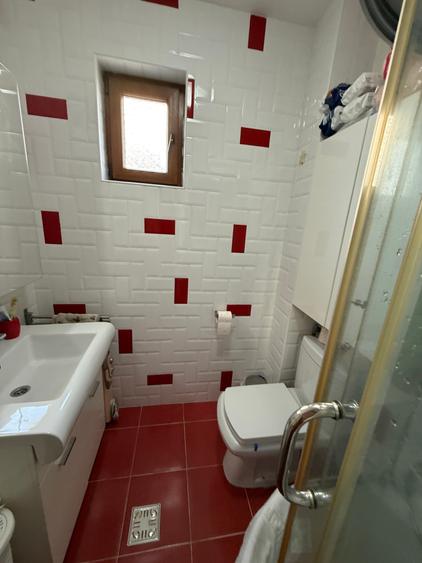 Apartament cu 2 camere decomandat în Mogoșoaia