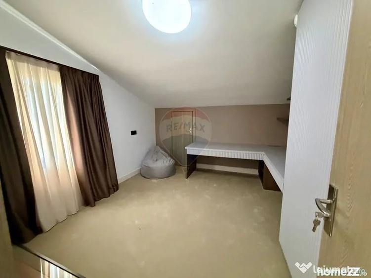 Casă cu 4 camere cu Teren 422 Mp în Central