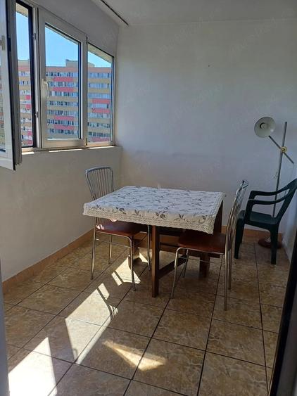 Apartament cu 3 camere decomandat în Pantelimon