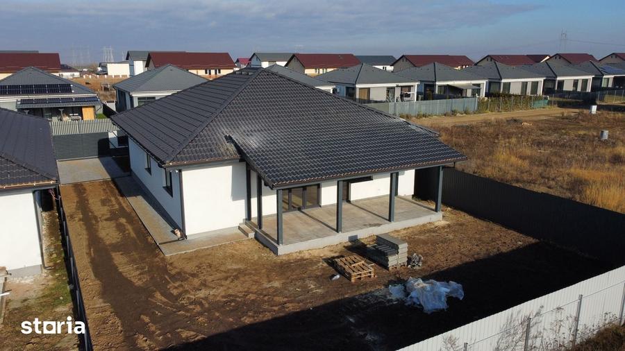 Casă cu 4 camere cu Teren 500 Mp în Tărlungeni
