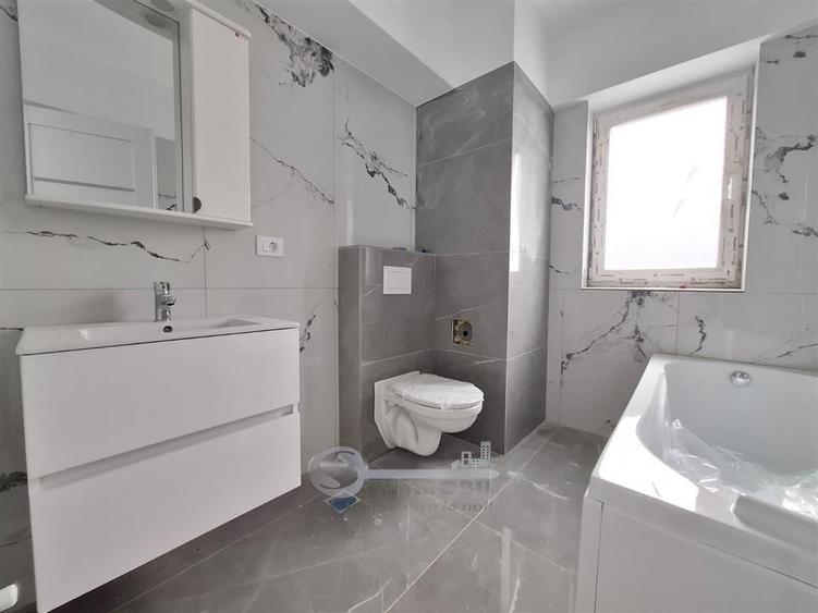 Apartament cu 3 camere decomandat în Galata