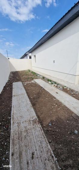 Casă cu 4 camere cu Teren 280 Mp în Lumina