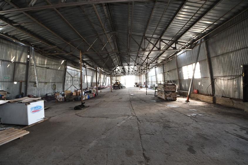 Spațiu industrial, de 1,193 mp, în Smârdan