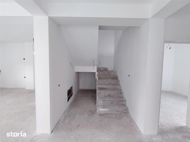 DUPLEX CU TOATE UTILITATILE - 5 CAMERE - CURTE AMENAJATA - 6