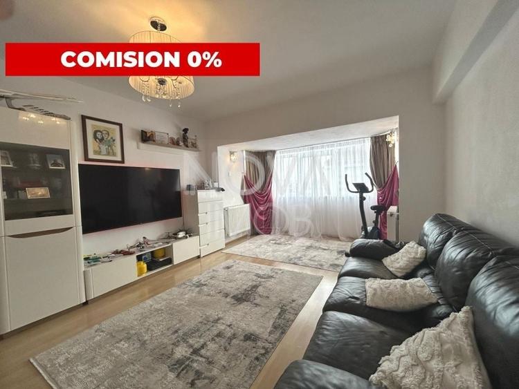 Apartament cu 3 camere semidecomandat în Turnișor