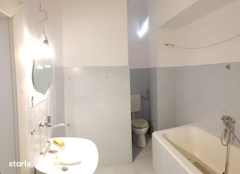 Spațiu comercial, de 60 mp, în Central