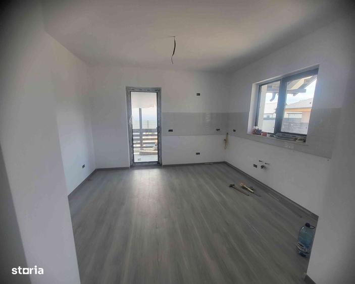 Casă cu 3 camere în Hemeiuș