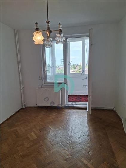 Apartament cu 3 camere circular în Astra
