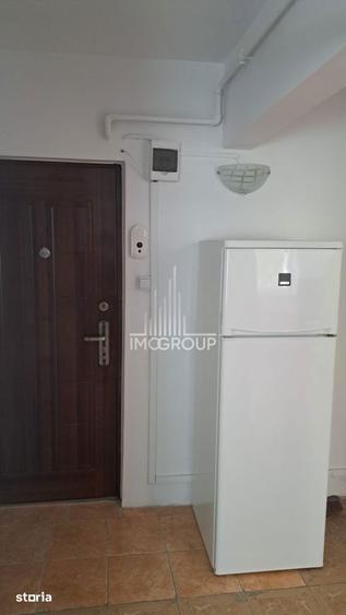 Apartament cu 2 camere decomandat în Între Lacuri